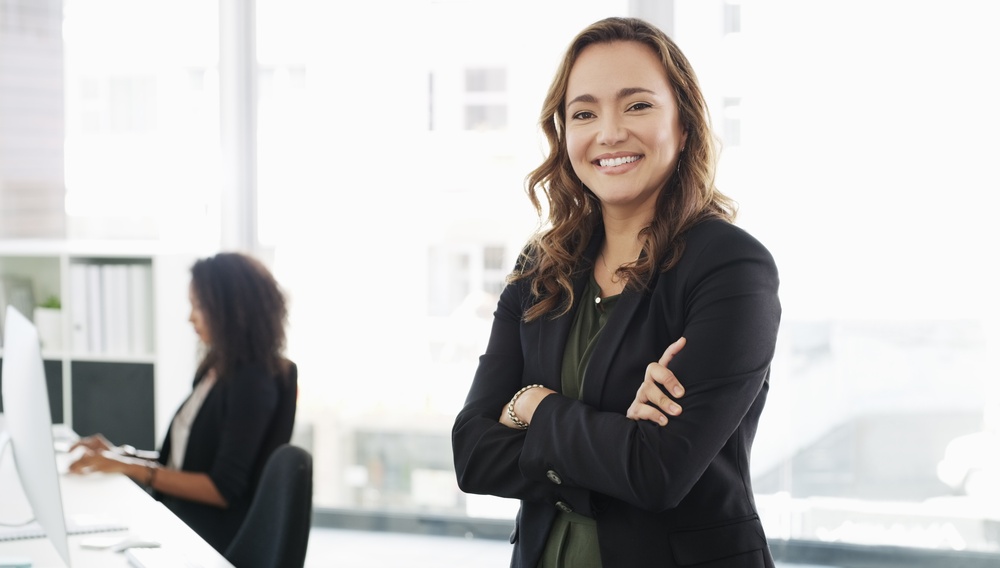Recruiter and job candidate discussing a potential role as part of a digital marketing for recruitment campaign.
