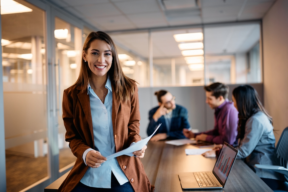 Employer branding agency consultant in the boardroom